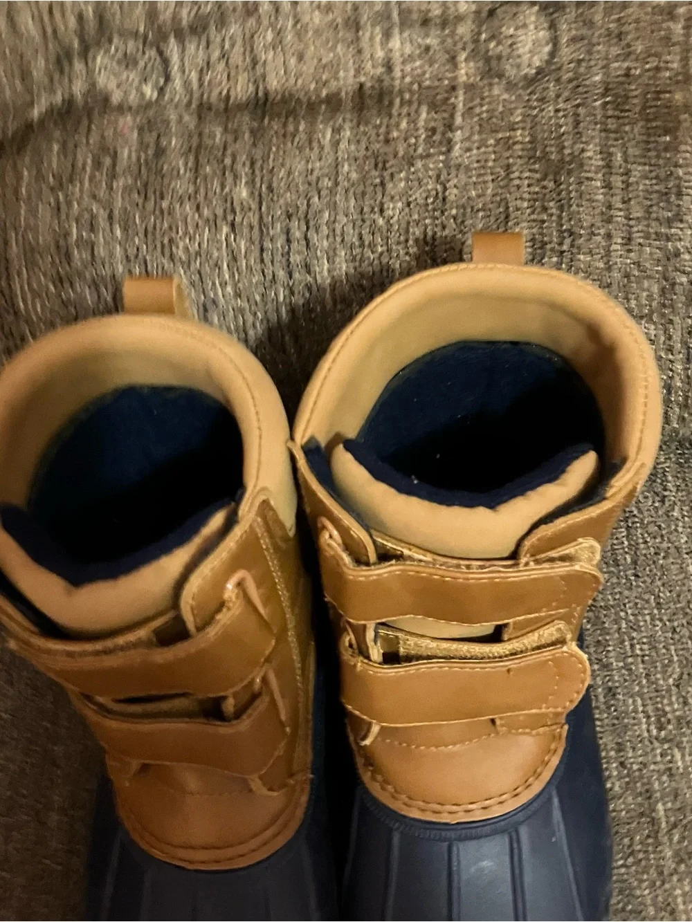 Gymboree Boys Aspen Lodge tan and navy snow boots Size 7